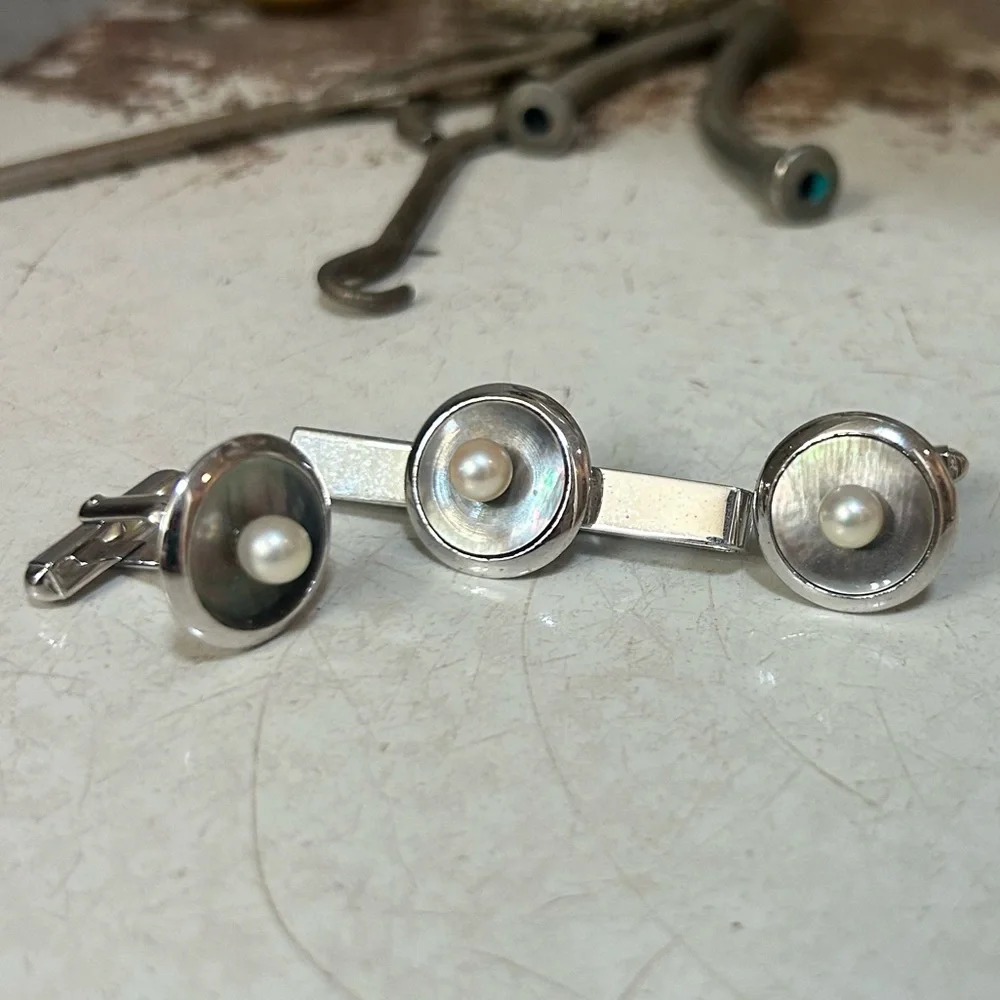 Vintage 1950's Sterling Silver & Pearl Tie Pin and Cuff Links in mother of pearl